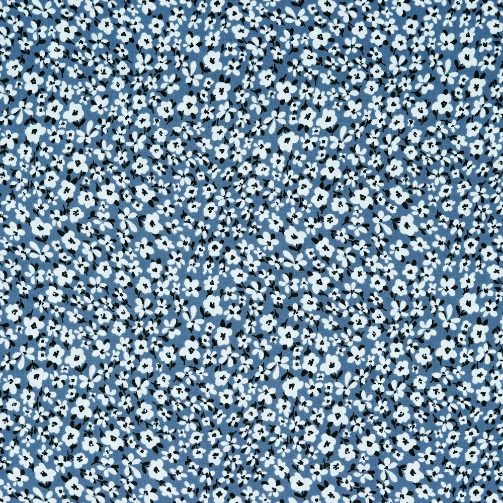 0,86m Reststück   Viskose mit kleinem Blumen - jeansblau